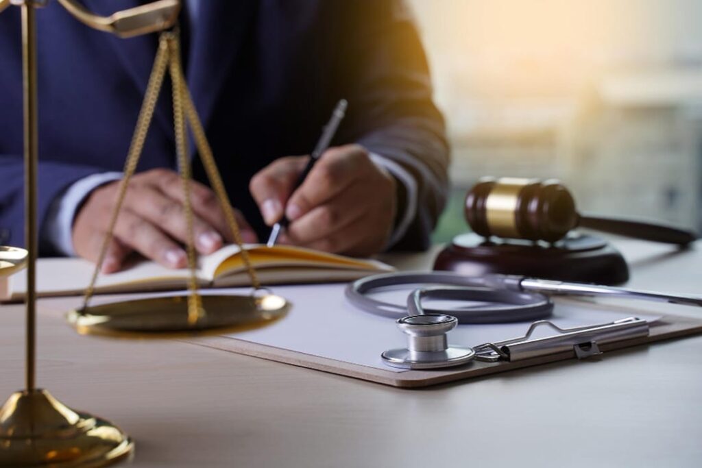 ivale e nunes advogados direito medico